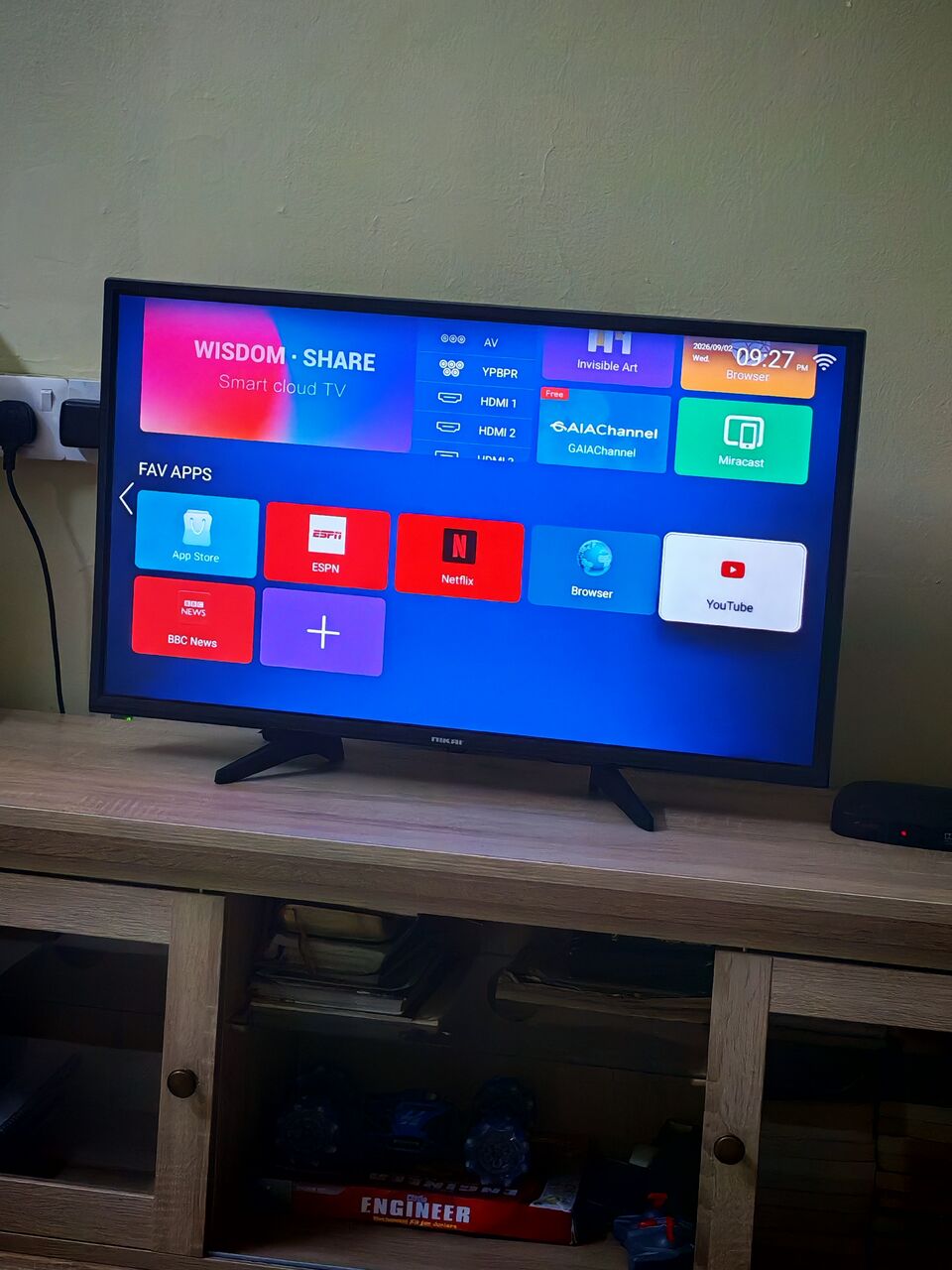 Riyadh, Furniture, SAR 400,  Smart TV 40 Inch, Nikai New Condition