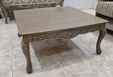 Jeddah, Furniture, SAR 900,  & Seater Sofa Set With Center & Side Tables And Lamps