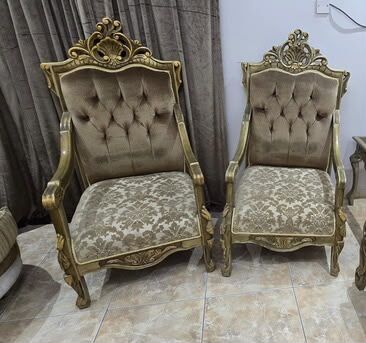Jeddah, Furniture, SAR 900,  & Seater Sofa Set With Center & Side Tables And Lamps