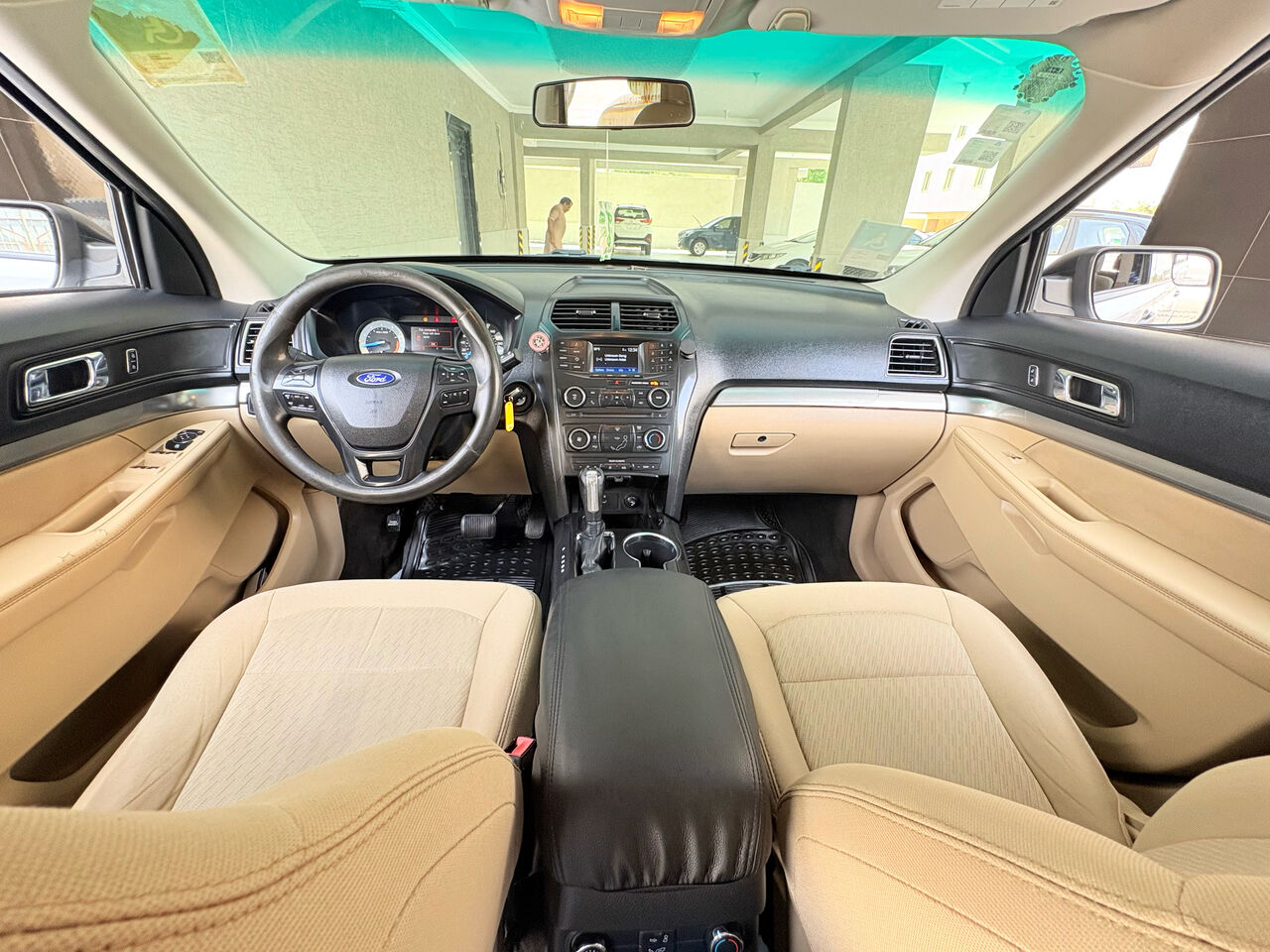 Riyadh, Vehicles, Cars & Trucks , SAR 45000,  Ford Explorer,  2016,  Automatic,  270000 KM,