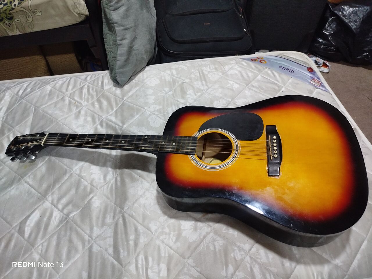 Al Khobar Al Shamalia, Electrical & Plumbing, SAR 160,  Beautiful Acoustic Guitar With Great Sound Quality