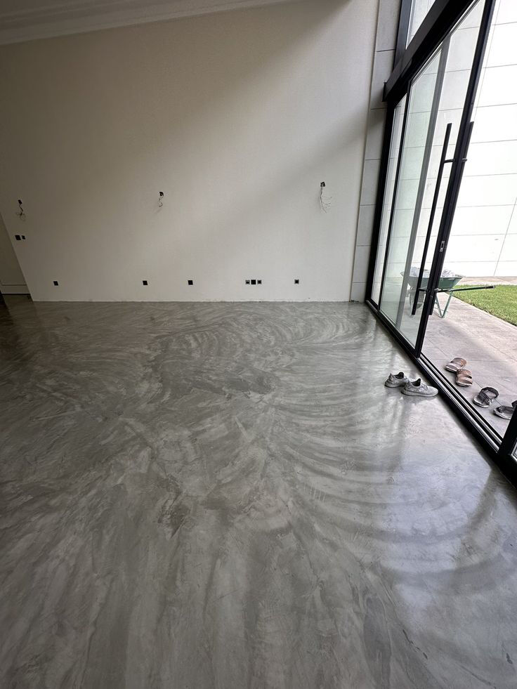 Al Aziziyah, Construction, Concrete