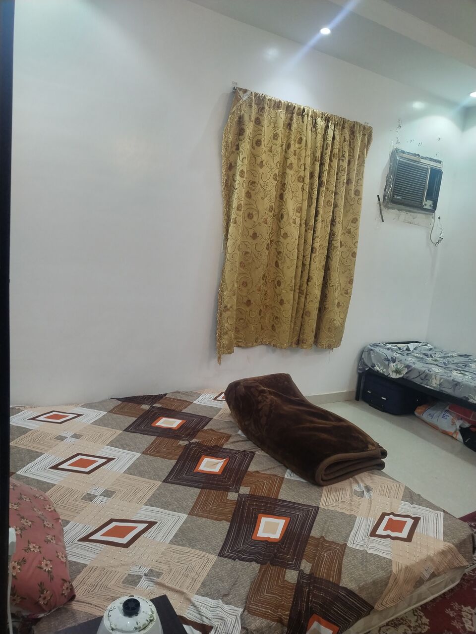 Riyadh, Rooms for Rent, SAR 900/month,  Furnished,  Offring Room  Kitchen And Wash Room And Tv Hall Combined Pakistani National Only