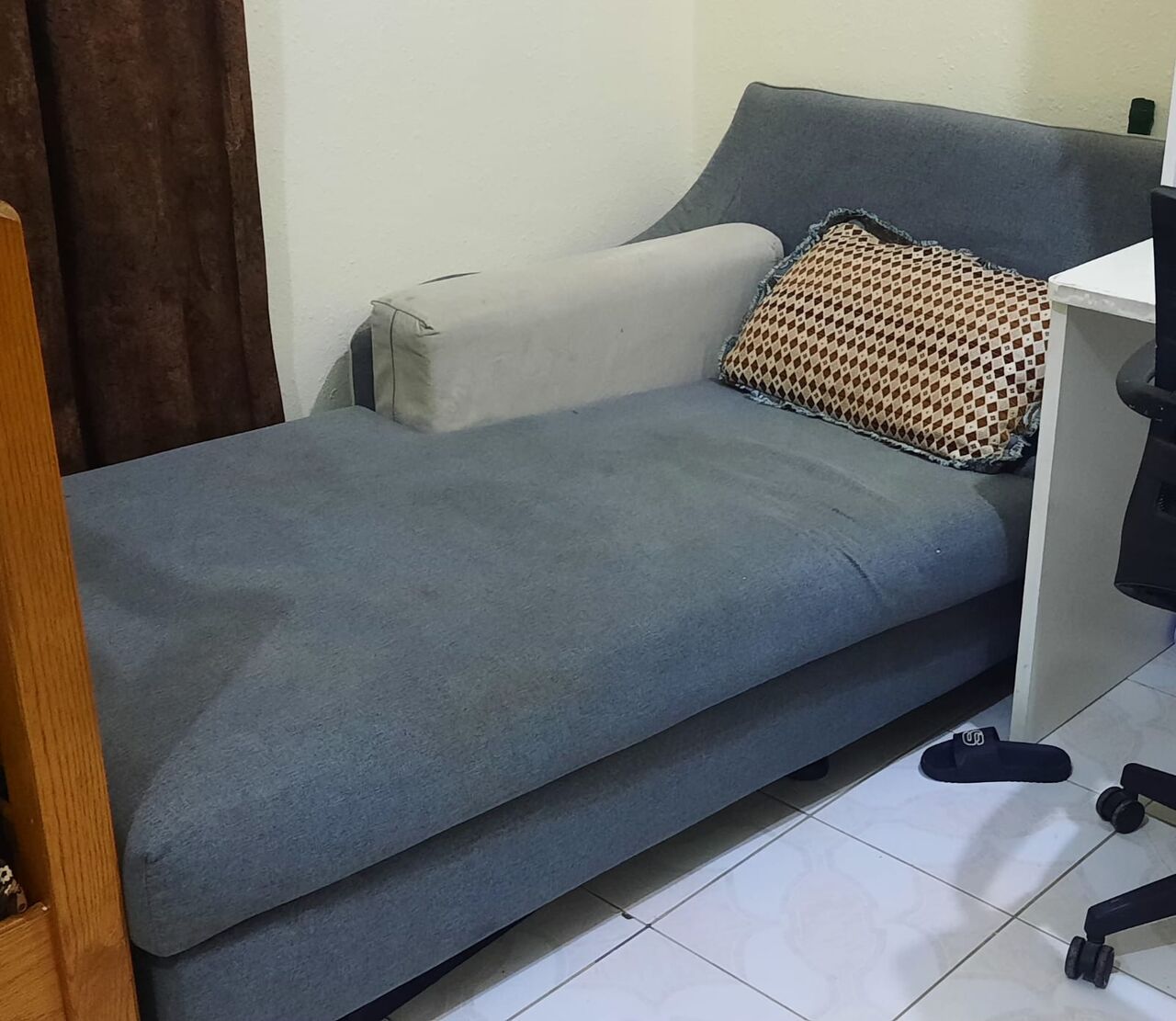 Al Safa, Household Items, SAR 300,  For Urgent Sale; Gas Stove & Good Condition Sofa Cum Bed For Sale