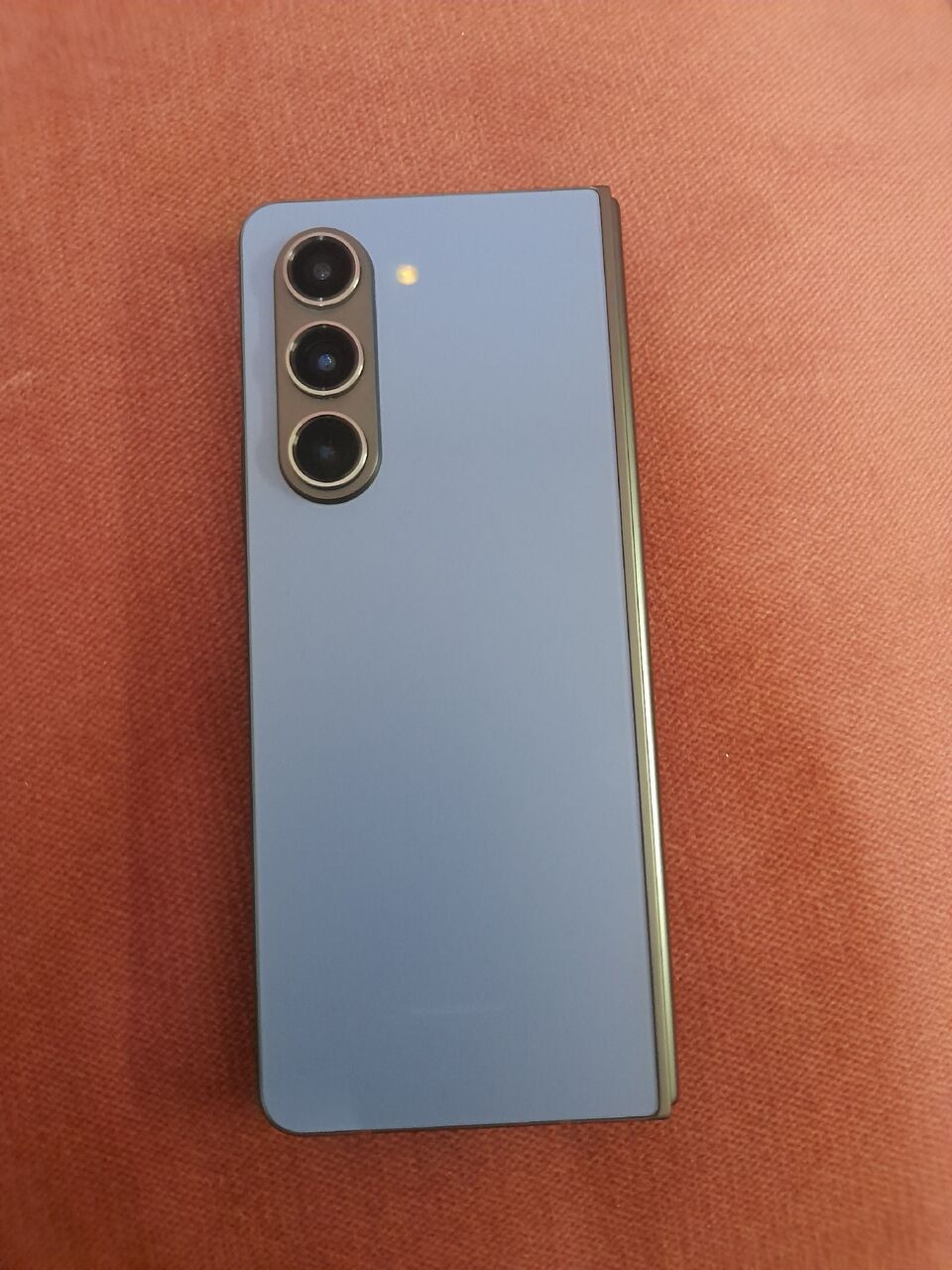Diplomatic Area, Mobile Phones, BHD 250,  Samsung Z Fold 5, 512gb