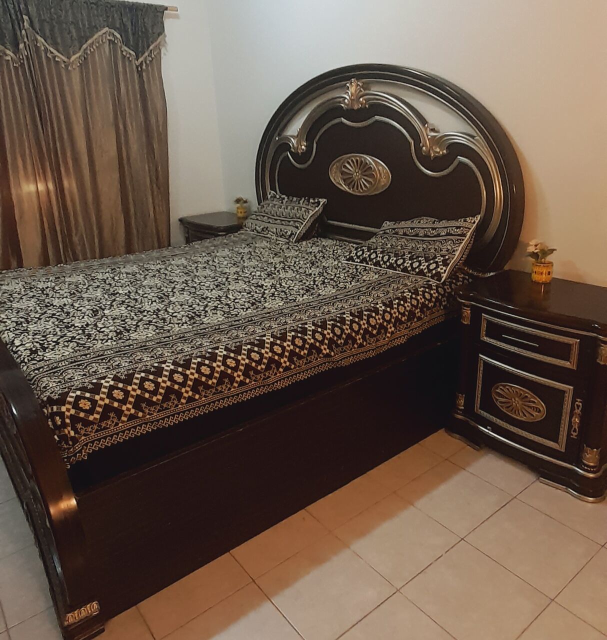 Al Safa, Furniture, SAR 1000,  Good Condition Furniture For Sale In JEDDAH Urgently