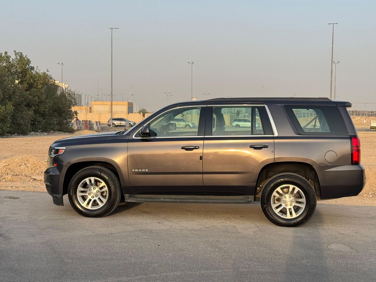 Riyadh, Vehicles, Cars & Trucks , SAR 75000,  Chevrolet Tahoe,  2018,  Automatic,  194000 KM,   Tahoe LS 5.3L | 190,000 KM | 2nd Owner | Excellent Condition