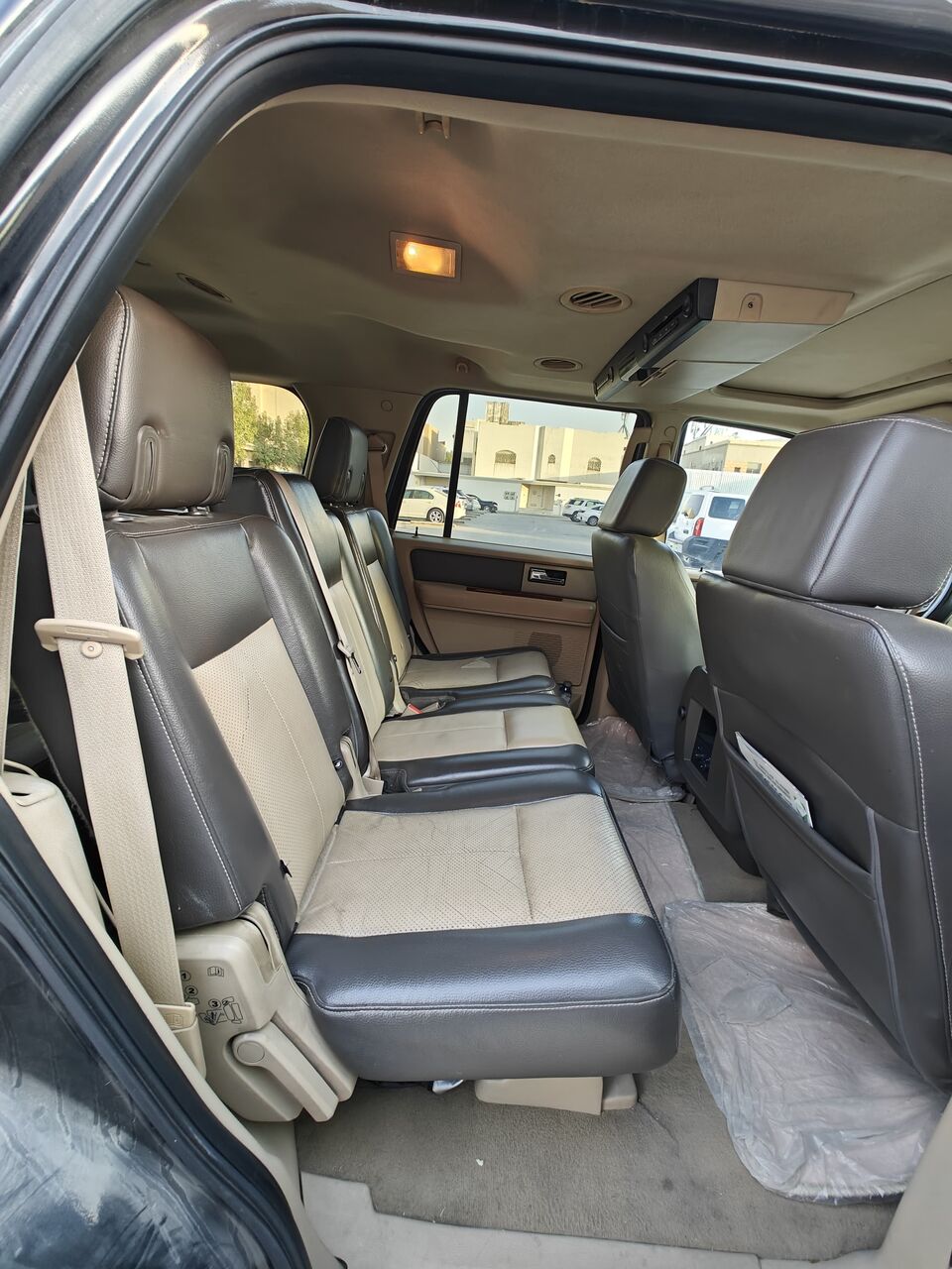 Riyadh, Vehicles, Cars & Trucks , SAR 18000,  Ford Expedition Eddie Bauer,  2007,  Automatic,  297688 KM,  Ford Expedition  Full Option American Specs For Sale