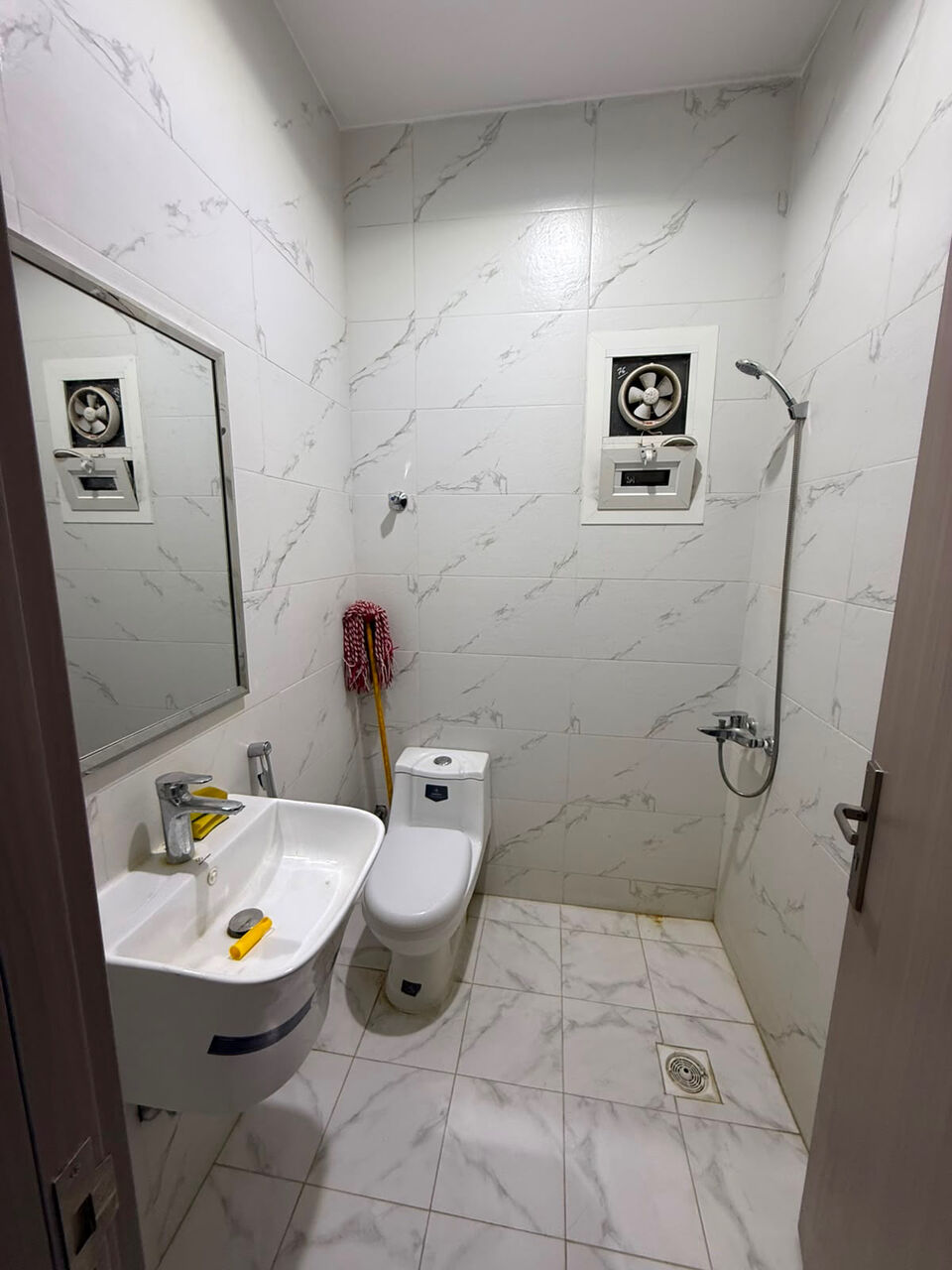 Al Wizarat, Apartments, Flats, Houses & Villas, SAR 1700/month,  1 BR,  1 Furnished Bedroom Available In Family Appartment For Single Female