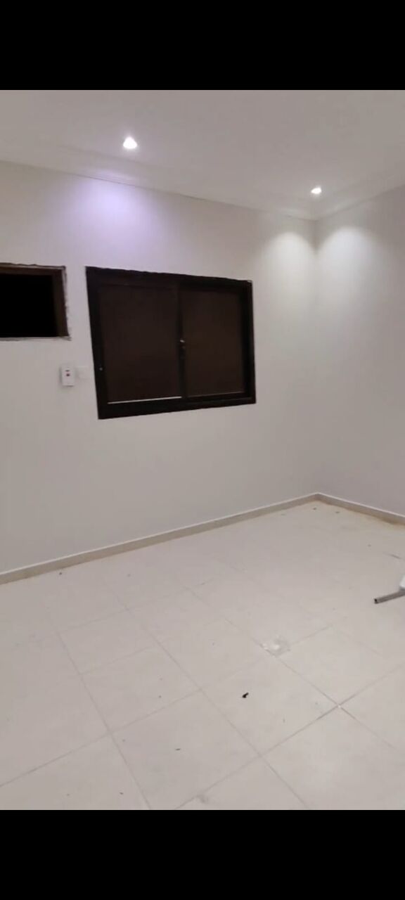 Al Naseem, Apartments, Flats, Houses & Villas, SAR 32000/year,  3 BR,  Specious Family Apartment First Floor With Open Kitchen Ahd 3 Specious Beadrooms