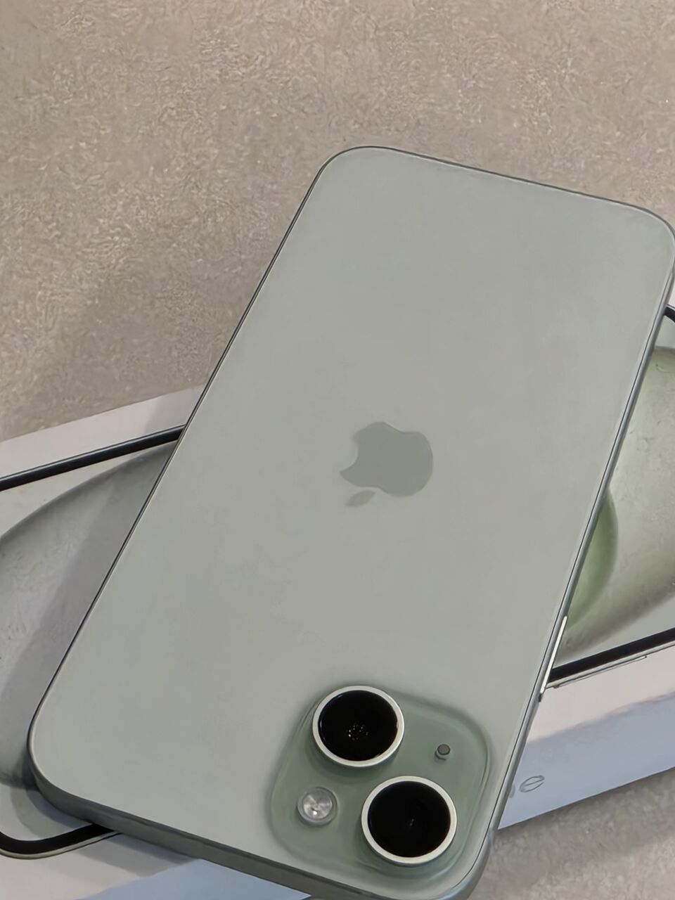 Dammam, Mobile Phones, SAR 2400,  IPhone 15 Plus 256 GB Batary 99