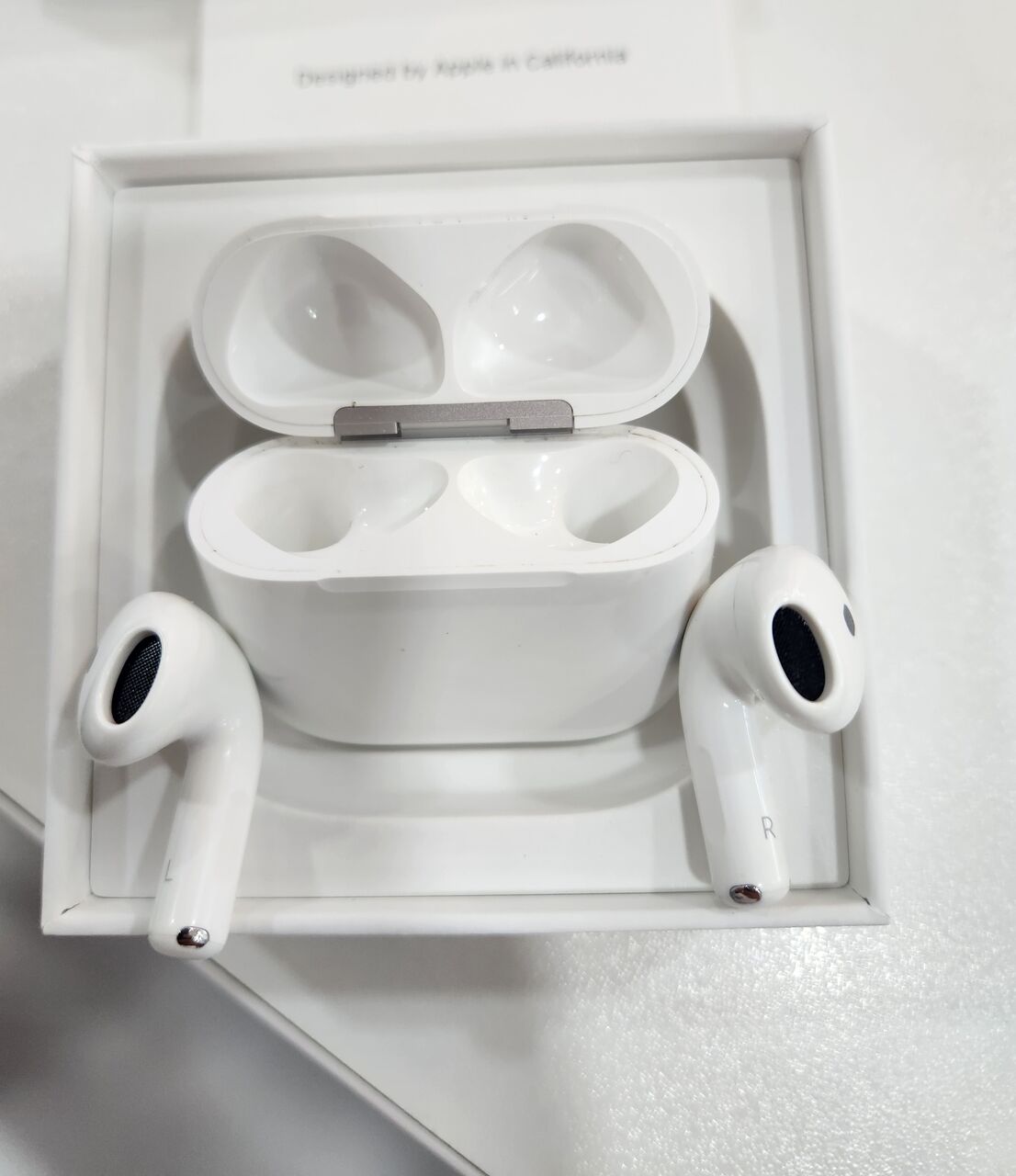 Dammam, Electronics, SAR 500,  AirPods 4 With Active Noise Cancellation