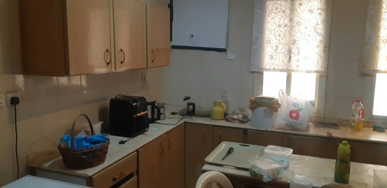 Jeddah, Household Items, SAR 1,  Furniture & Households Clearing Sale (Excellent Condition) Serious Buyers 0569793735