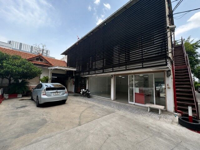 Bangkok, Villas, THB 35000,  14 Sq. Feet,  ให้เช่าตามสภาพ อาคารพาณิชย์ติดถนน