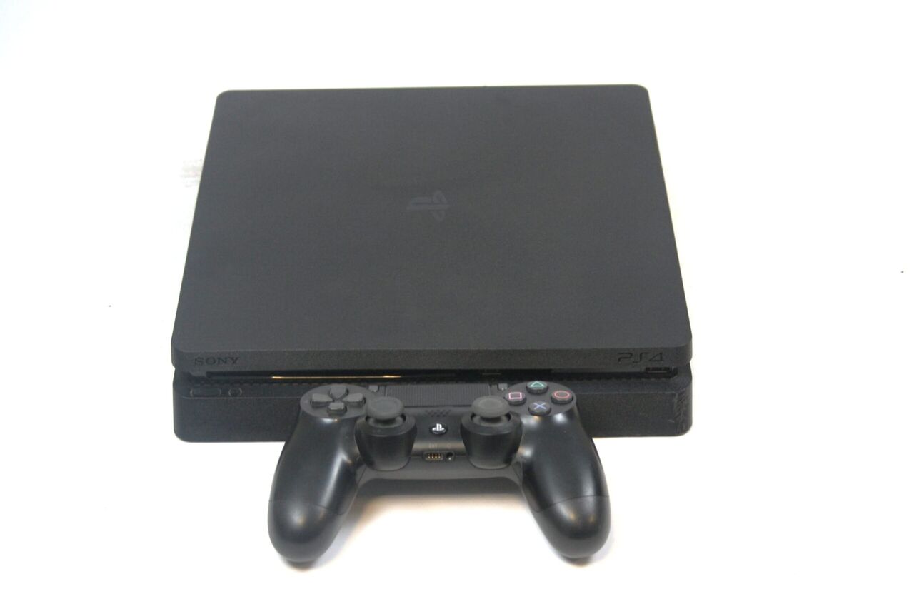 Manama, Toys & Games, BHD 60,  PS4 Slim With Controller In Excellent Condition