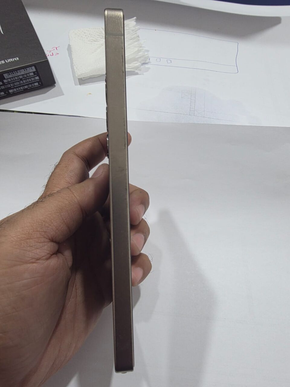 Jeddah, Mobile Phones, SAR 3200,  GALAXY S25 ULTRA 256gb RAM 12gb ROM 4 MONTHS USED ONLY