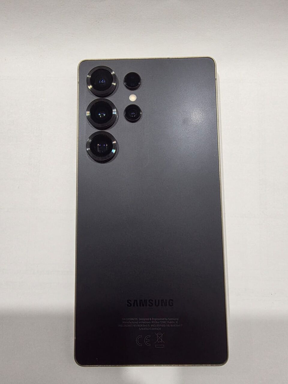 Jeddah, Mobile Phones, SAR 3200,  GALAXY S25 ULTRA 256gb RAM 12gb ROM 4 MONTHS USED ONLY
