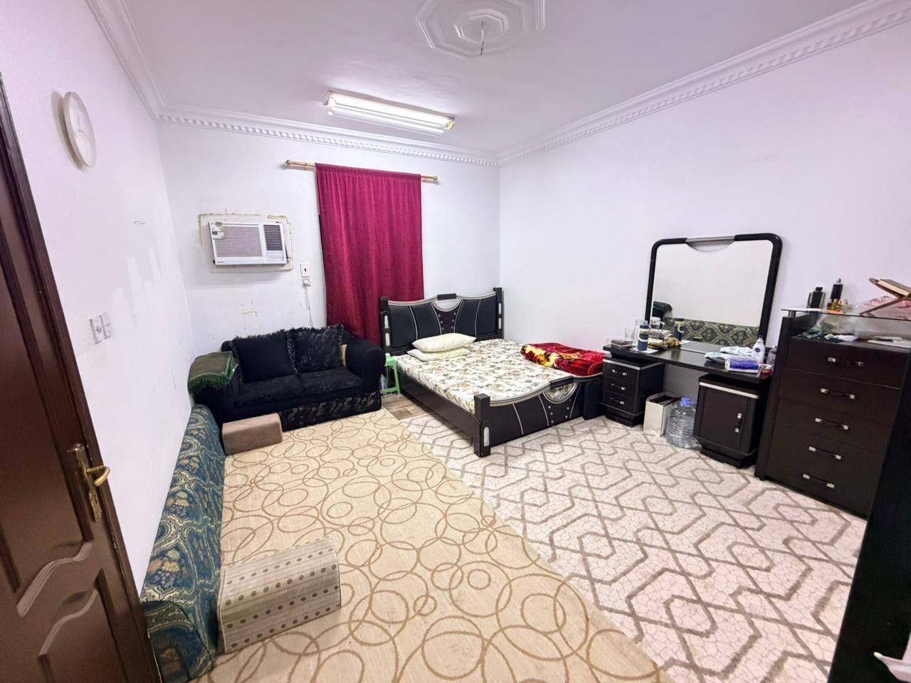Madinah, Rooms for Rent, SAR 1000/month,  A Well Maintained Furnished Room Available For Professional Individuals( Close To Haram,