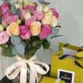 AED 450, Premium Roses Dubai – Luxury Rose Bouquets By La Fleur