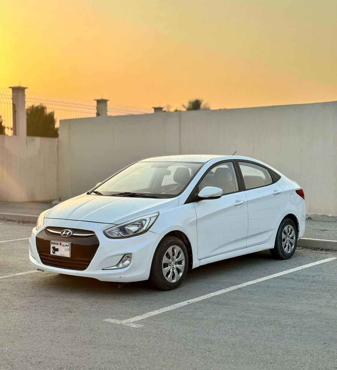 Zinj, Vehicles, Cars & Trucks , BHD 2500,  HYUNDAI ACCENT,  2017,  Automatic,  147000 KM,    | ZERO ACCIDENT | MID OPTION | WELL MAINTAINED