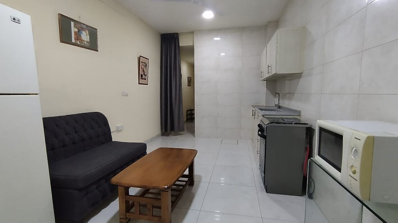 Manama, Apartments, Flats, Houses & Villas, BHD 180/year,  1 BR,  Isatown:- Groundfloor Furnished Studio Flat On Rent With Ewa..