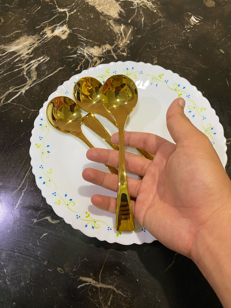 Manama, Household Items, BHD 35,  45 Pcs GOLDEN KAYA SPOONS &ndash; URGENT SALE | Bulk Deal | PRICE NEGOTIABLE