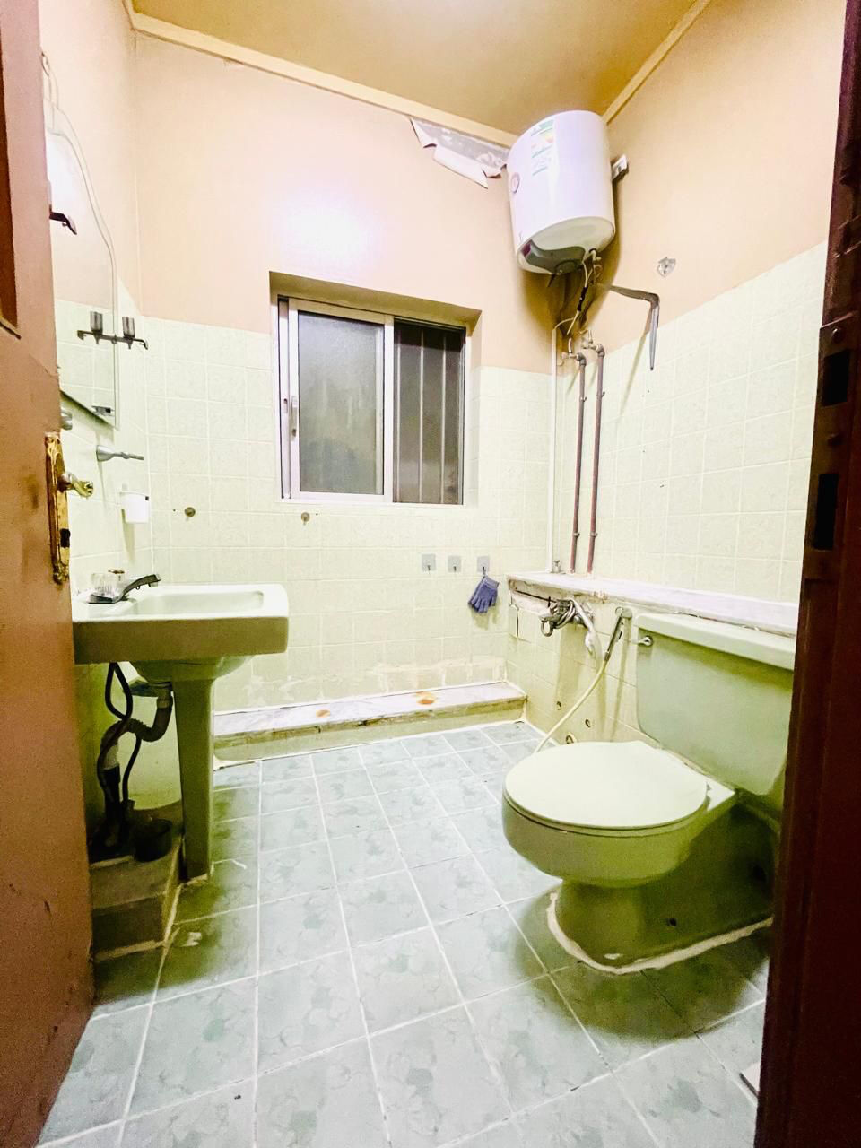 Dammam, Rooms for Rent, SAR 1200,  Furnished,  Semi Furnished Executive Bachelor Room