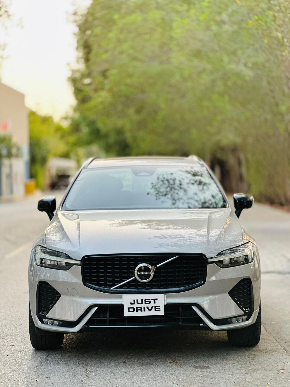 Segaya, Vehicles, Cars & Trucks , BHD 10650,  Volvo XC60,  2023,  Automatic,  51000 KM,    MODEL FULLY LOADED AGENT MAINTAINED SUV CALL OR WHATSAPP ON 35400768