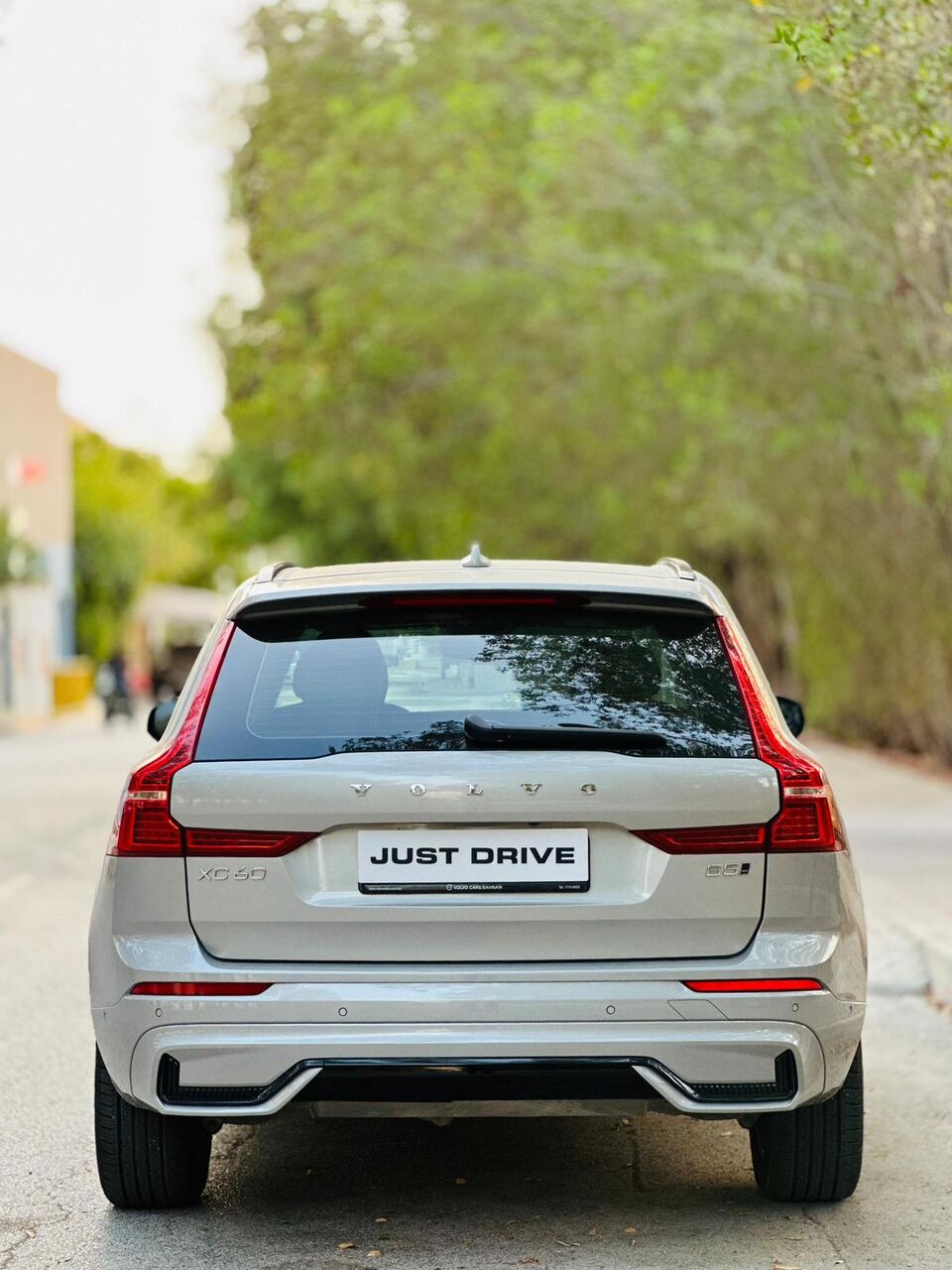 Segaya, Vehicles, Cars & Trucks , BHD 10650,  Volvo XC60,  2023,  Automatic,  51000 KM,    MODEL FULLY LOADED AGENT MAINTAINED SUV CALL OR WHATSAPP ON 35400768