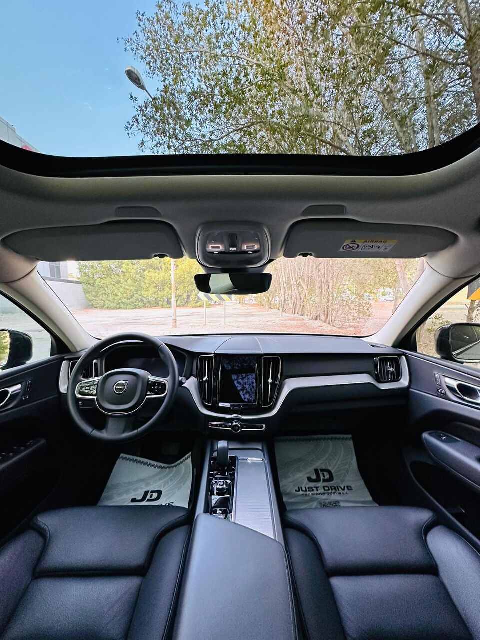 Segaya, Vehicles, Cars & Trucks , BHD 10650,  Volvo XC60,  2023,  Automatic,  51000 KM,    MODEL FULLY LOADED AGENT MAINTAINED SUV CALL OR WHATSAPP ON 35400768