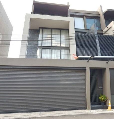 Bangkok, Villas, THB 100000,  49 Sq. Feet,  โฮมออฟฟิศสไตล์โมเดิร์น 4 ชั้น   3 ห้องน