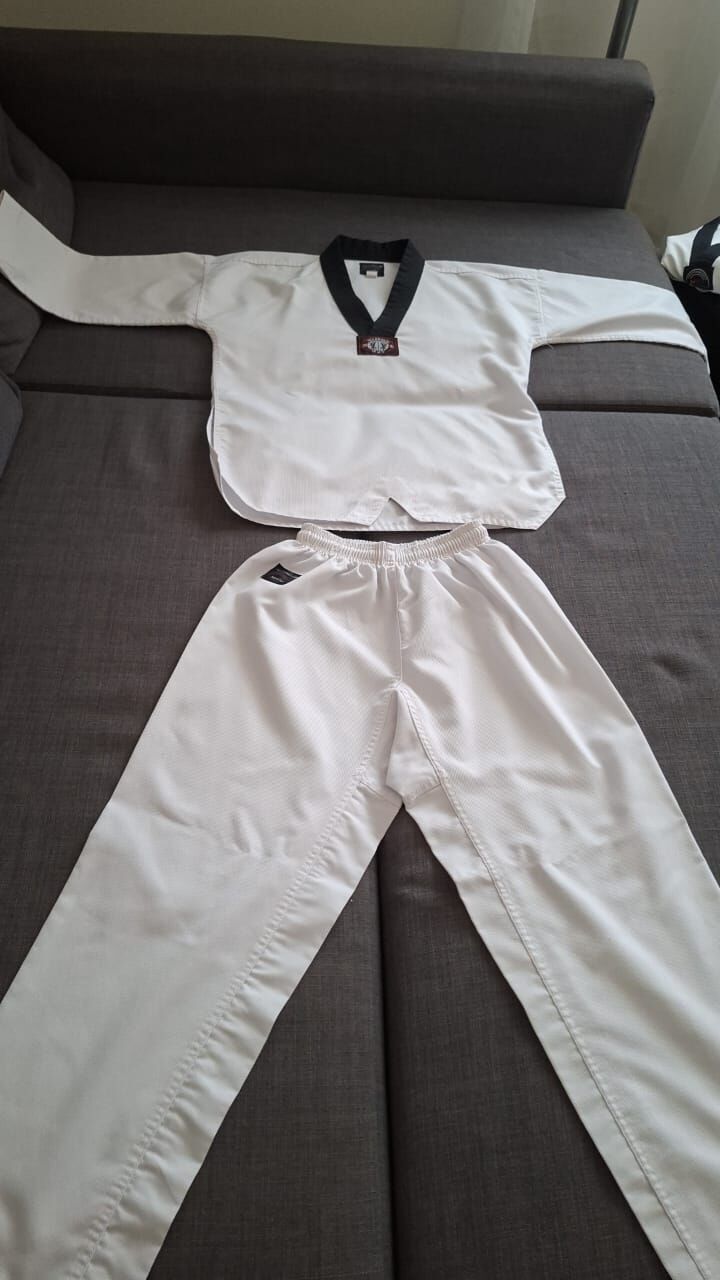 Riyadh, Sporting Goods, SAR 1,  Taekwondo Equipment For Sale