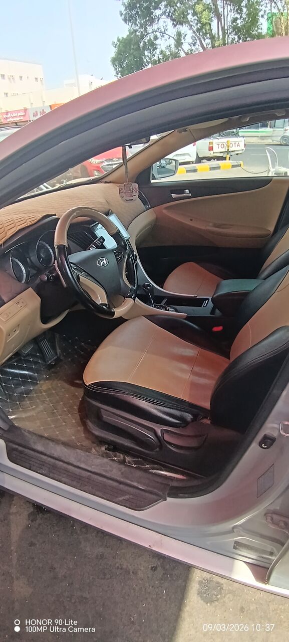 Jeddah, Vehicles, Cars & Trucks , SAR 20,  Hyundai Sonata,  2011,  Automatic,  313367 KM,   Car Sell