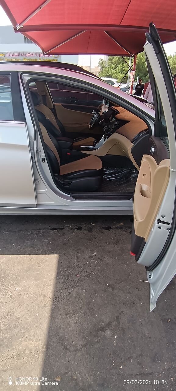 Jeddah, Vehicles, Cars & Trucks , SAR 20,  Hyundai Sonata,  2011,  Automatic,  313367 KM,   Car Sell