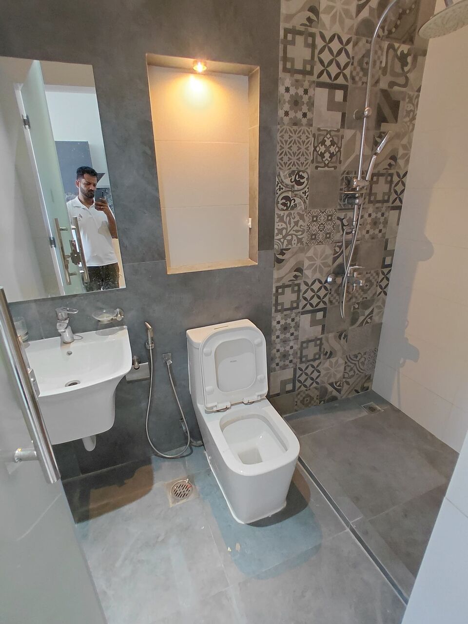 Riffa, Apartments, Flats, Houses & Villas, BHD 160/month,  Studio,  70 Sq. Meter,  Spacious Studio Apparment Available For Rent In Riffa With Ewa And Ac