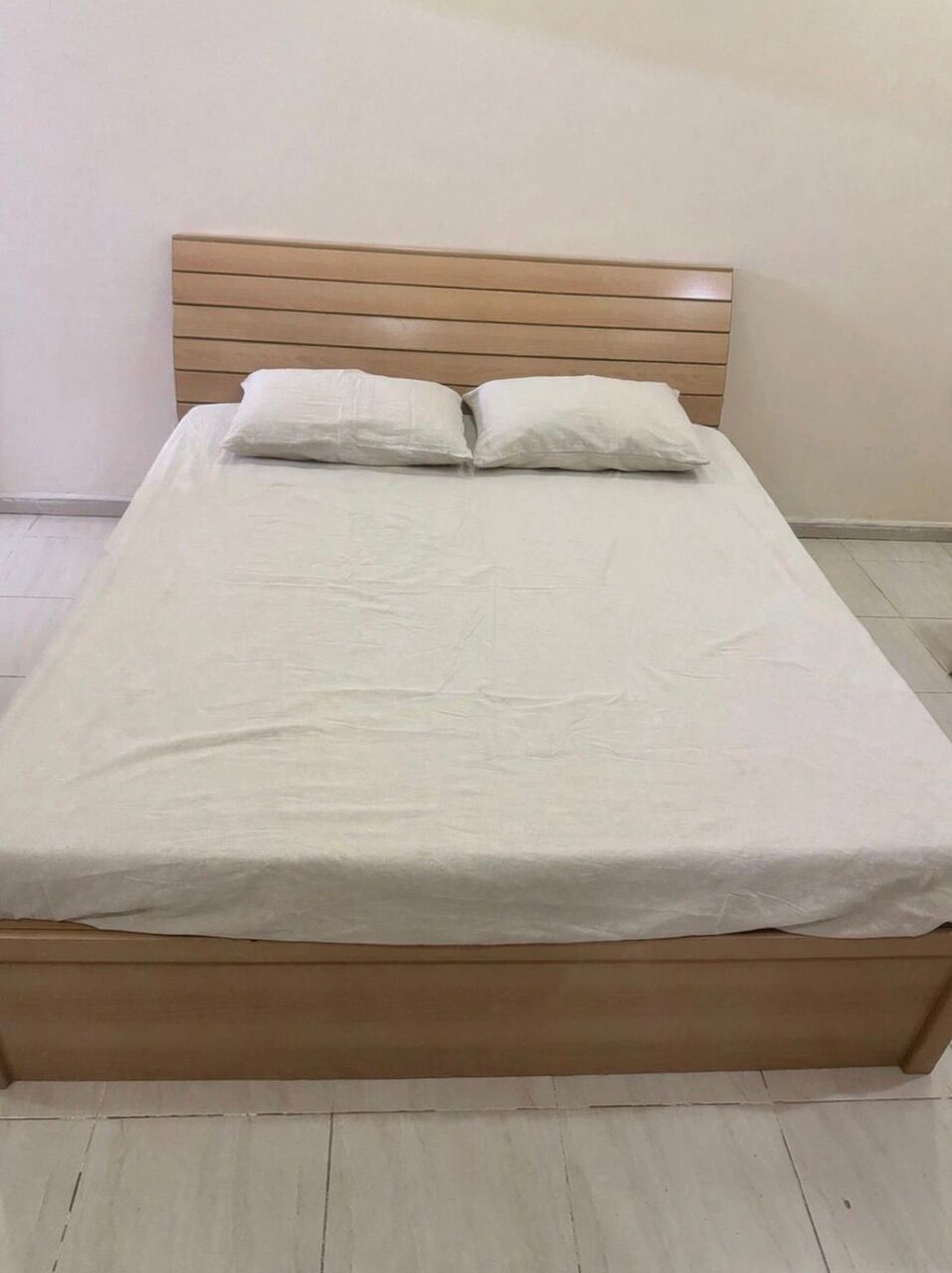 Jeddah, Furniture, SAR 1200,  Bedroom Set - Bed +6 Door Wardrobe With Mirrors
