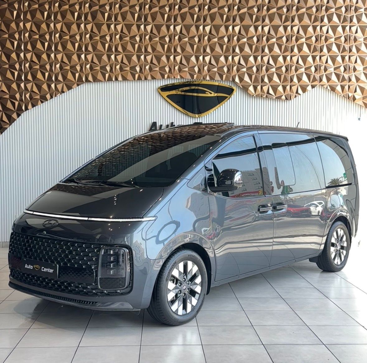 Riffa, Vehicles, Cars & Trucks , BHD 10800,  HYUNDAI STARIA 2023 GREY,  2023,  Automatic,  100000 KM,