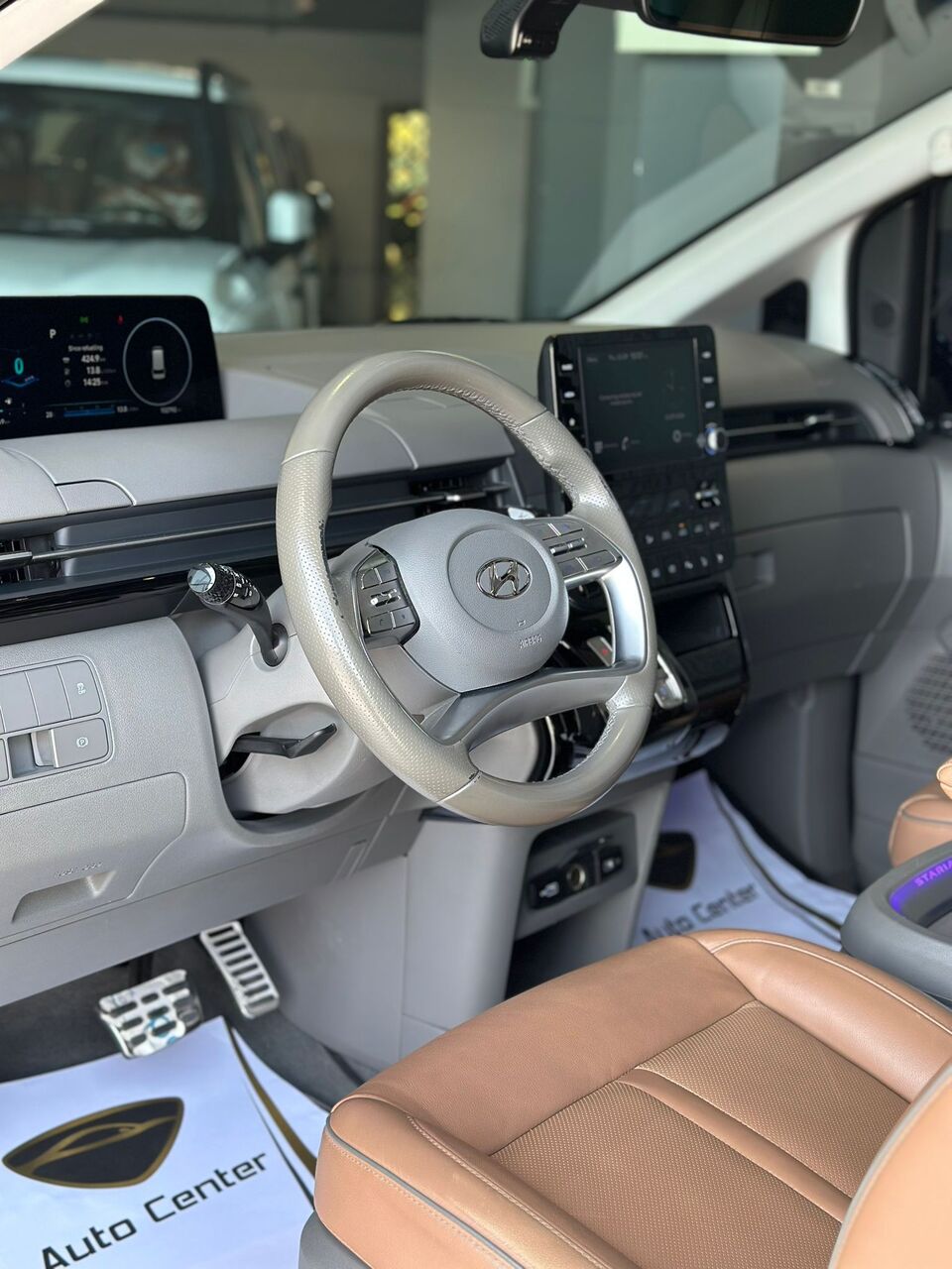 Riffa, Vehicles, Cars & Trucks , BHD 10800,  HYUNDAI STARIA 2023 GREY,  2023,  Automatic,  100000 KM,
