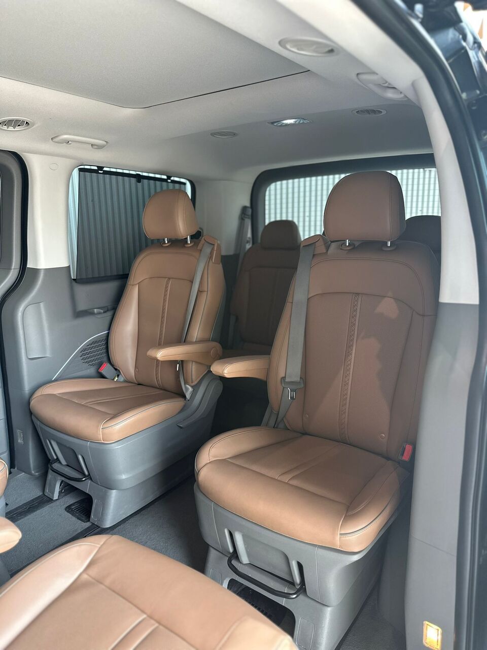Riffa, Vehicles, Cars & Trucks , BHD 10800,  HYUNDAI STARIA 2023 GREY,  2023,  Automatic,  100000 KM,