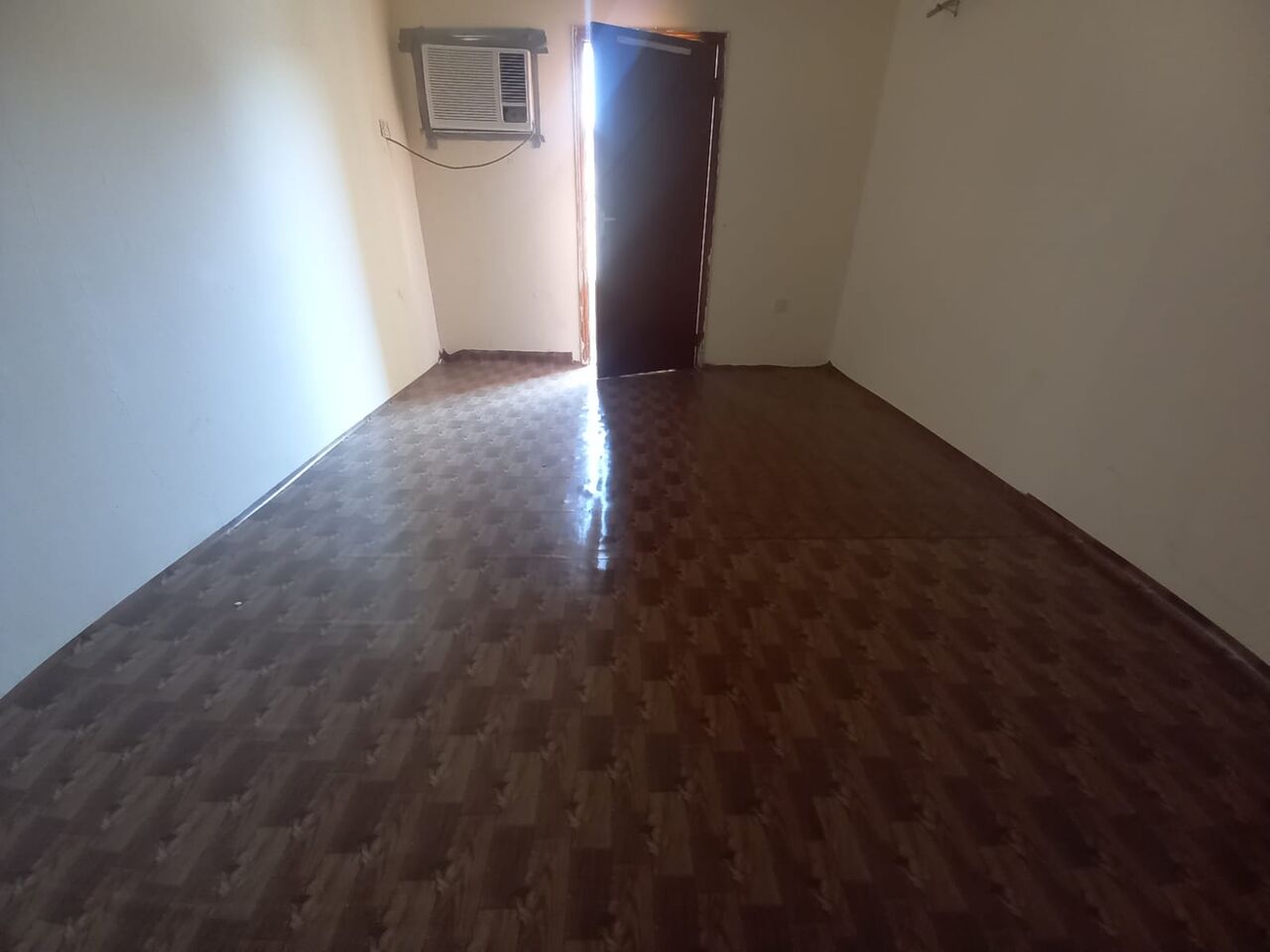 Gudaibiya, Rooms for Rent, BHD 110/month,  * SHARING ROOM FOR RENT WITH,A/C,EWA,GAS,FRIDGE,WASHING MACHINE,MACRO OVEN-110/BD #
