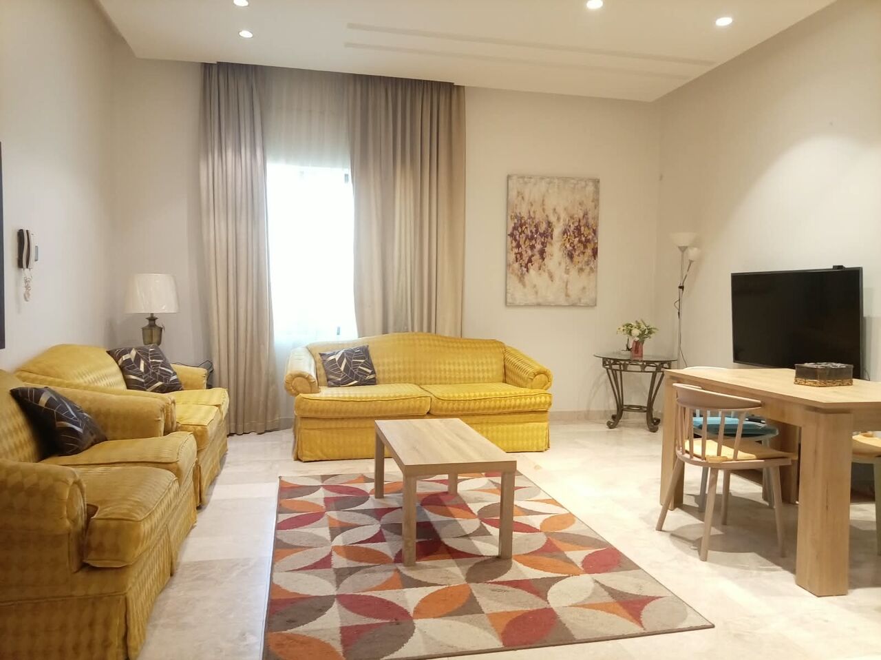 Juffair, Apartments, Flats, Houses & Villas, BHD 330/year,  2 BR,  Fully Furnished 2BHK Flat For Rent In Juffair With Ewa