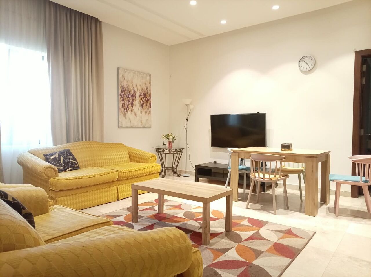 Juffair, Apartments, Flats, Houses & Villas, BHD 330/year,  2 BR,  Fully Furnished 2BHK Flat For Rent In Juffair With Ewa