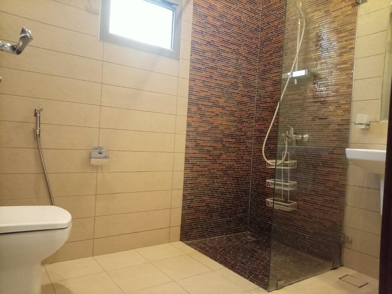 Juffair, Apartments, Flats, Houses & Villas, BHD 330/year,  2 BR,  Fully Furnished 2BHK Flat For Rent In Juffair With Ewa