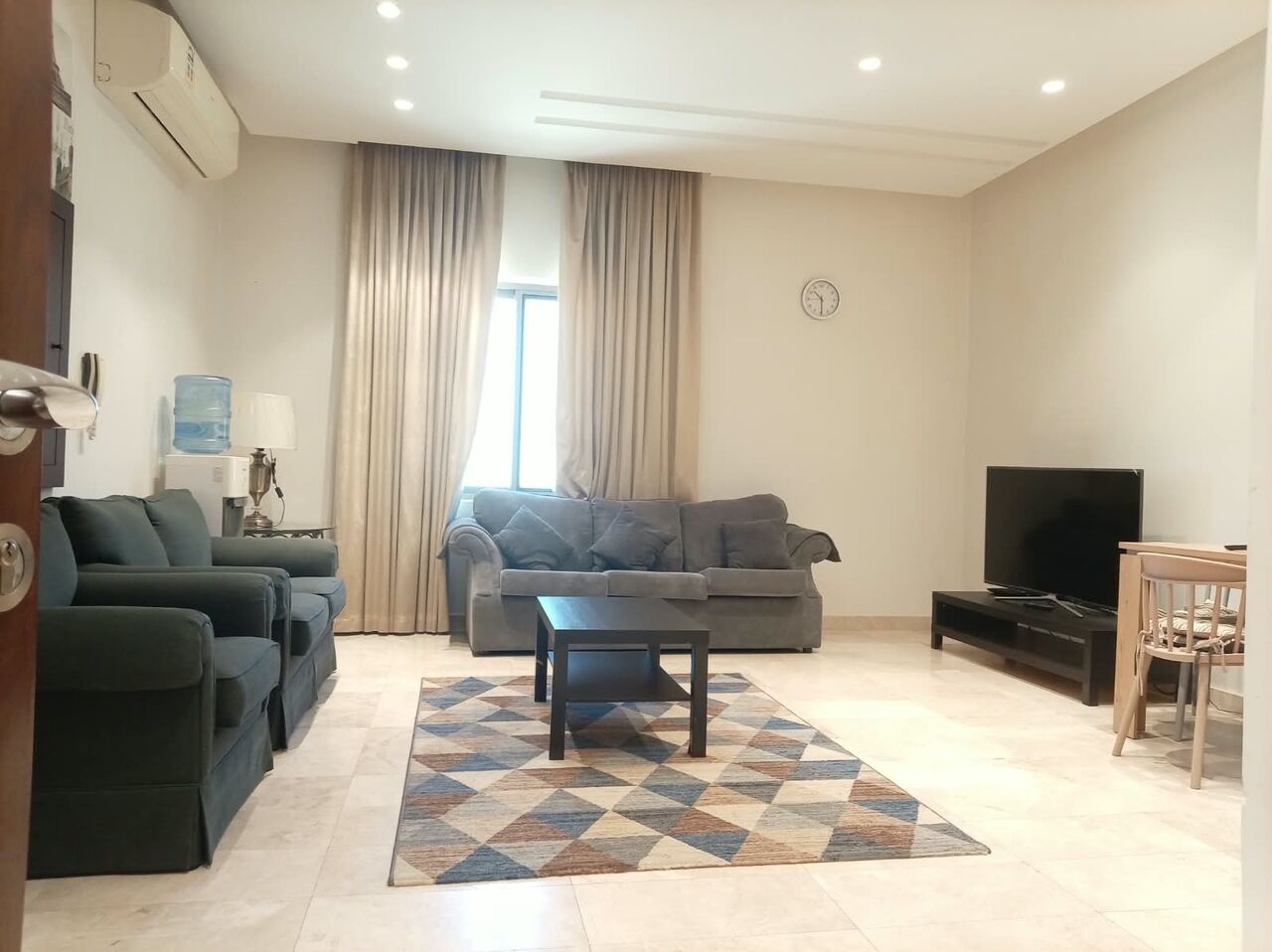 Juffair, Apartments, Flats, Houses & Villas, BHD 330/year,  Furnished,  2 BR,  Fully Furnished 2BHK Flat For Rent In Juffair With Ewa