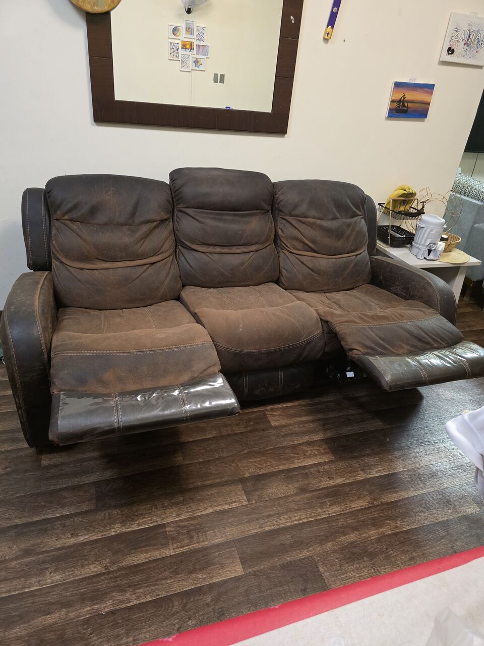 Al Khobar Al Shamalia, Furniture, SAR 700,  3 Seater Recliner Sofa