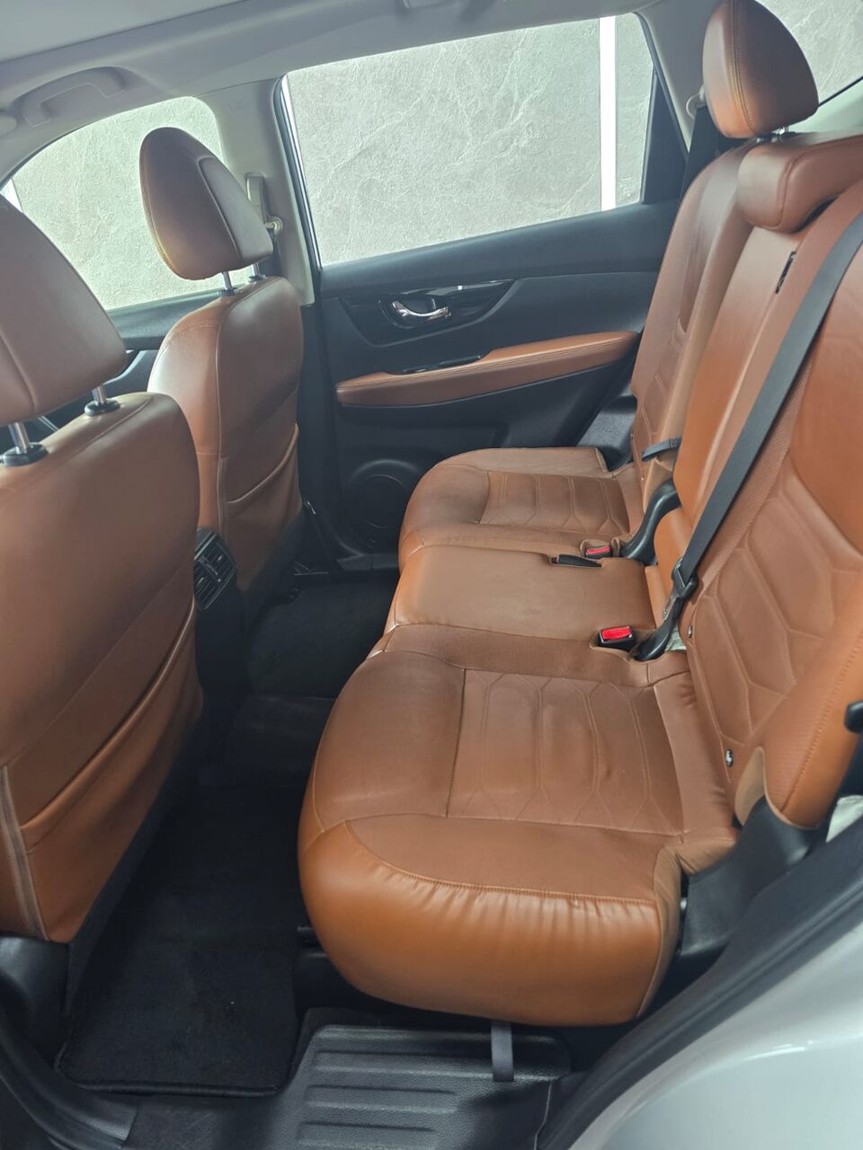Jeddah, Vehicles, Cars & Trucks , SAR 68,  Nissan X-Trail,  2020,  Automatic,  200000 KM,  Car Heavy Vehicle