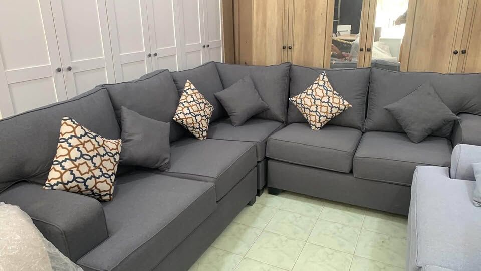 Riyadh, Furniture, SAR 300,  We Provide Curtain Work Sofa Upholstery,Cushion Repair,Custom Covers In Riyadh0551298565