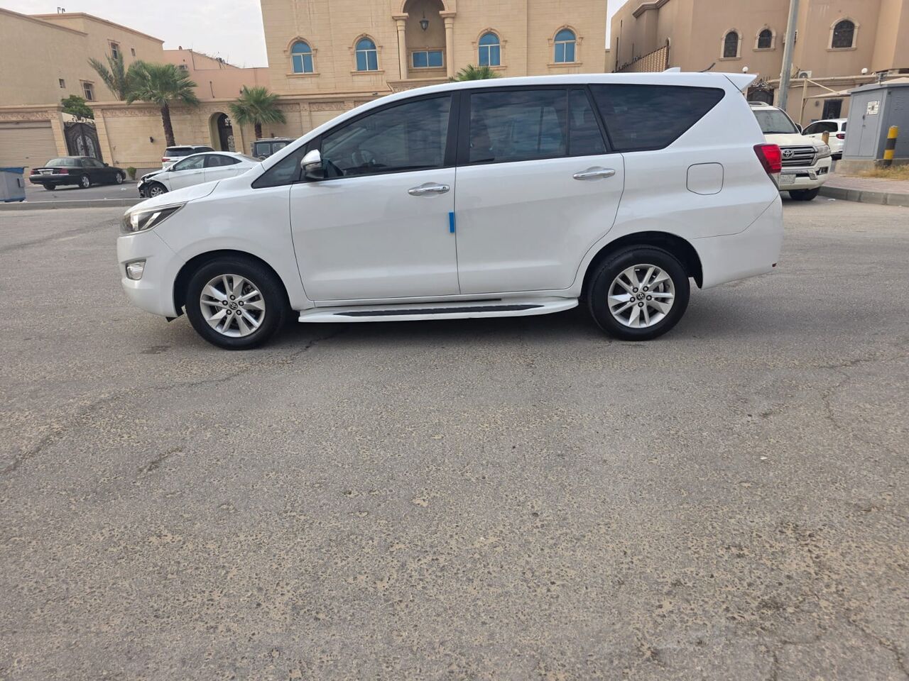 Dammam, Vehicles, Cars & Trucks , SAR 55000,  Toyota,  2023,  Automatic,  530000 KM,   INNOVA  FULL