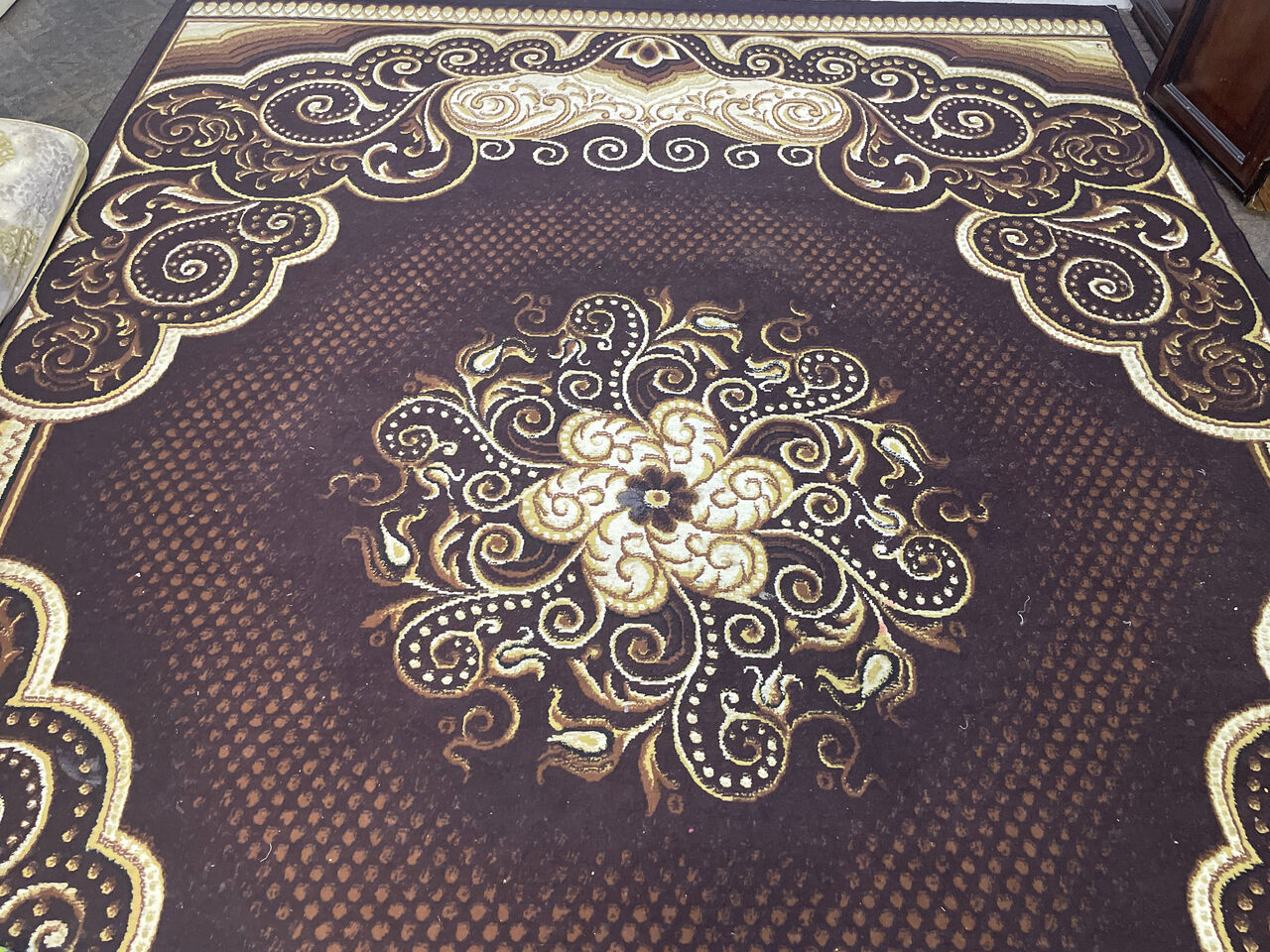 Jeddah, Furniture, SAR 50,  2 Carpets