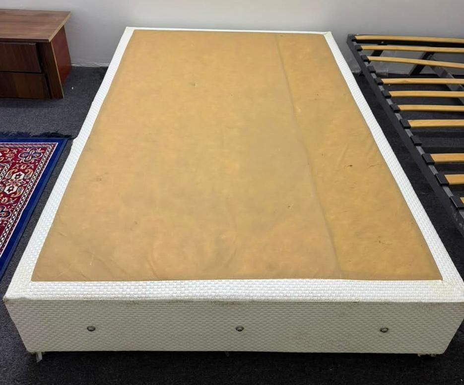 Riyadh, Furniture, SAR 200,  For Sale &ndash; Bed Base + Mattress | Almost New